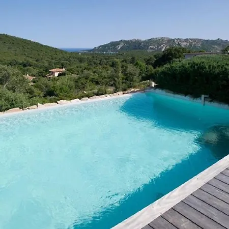 Magnifique Bergerie Avec Piscine Chauffee Surplombant La Baie De Santa Giulia Porto-Vecchio (Corsica)